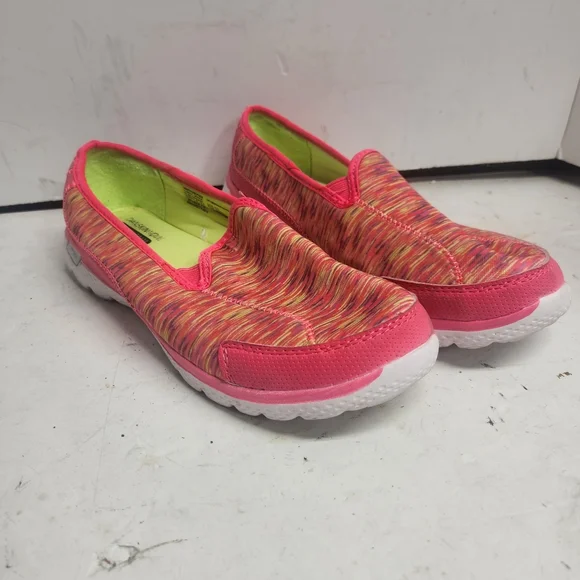 Danskin Memory Foam Slipons size 9.5 - Picture 3 of 3